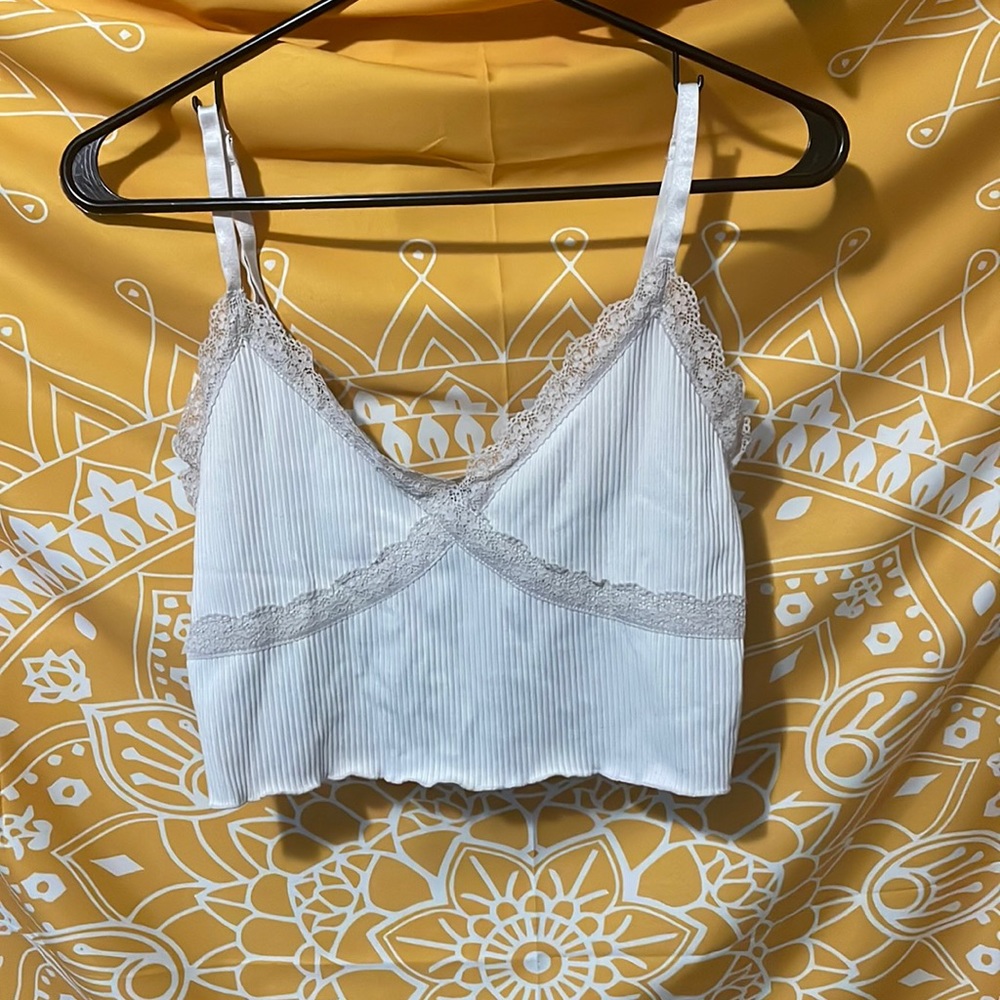 White lace trim tank top crop top!